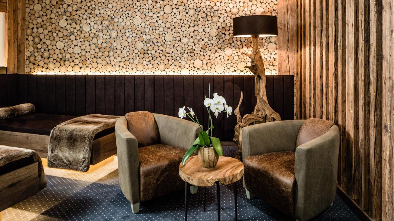 Arthotel Anterleghes - Gardenahotels Selva di Val Gardena Exteriér fotografie
