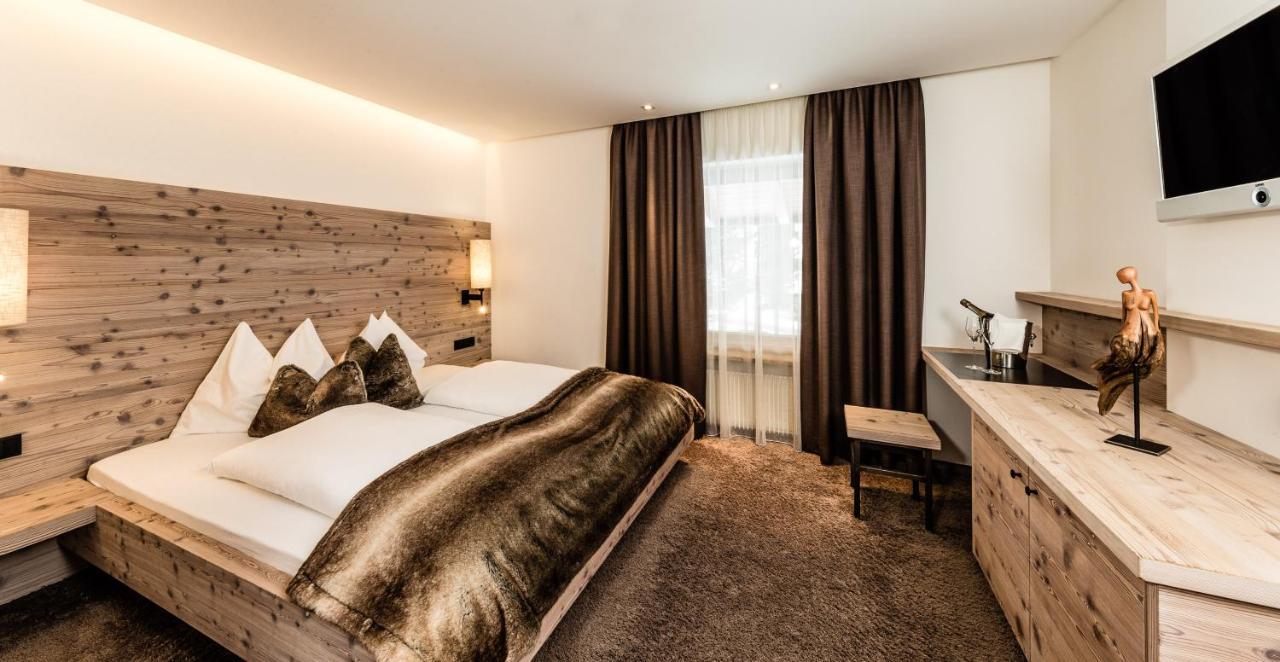Arthotel Anterleghes - Gardenahotels Selva di Val Gardena Exteriér fotografie